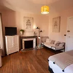 Bed & Breakfast La Goutte D'or 4*