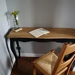 La Goutte D'or Bed & Breakfast 4*