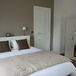 La Goutte D'or Bed & Breakfast 4*