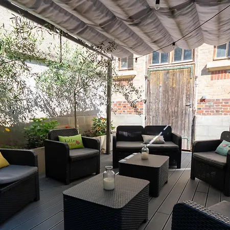 La Goutte D'or Bed and Breakfast 4*