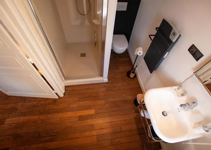 La Goutte D'or 4* Avize